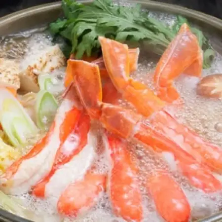食べ比べ 生冷本ずわい蟹ポーション(500g)と爪(200g) 計700g 便利なセット【配送不可地域：離島】【1735480】