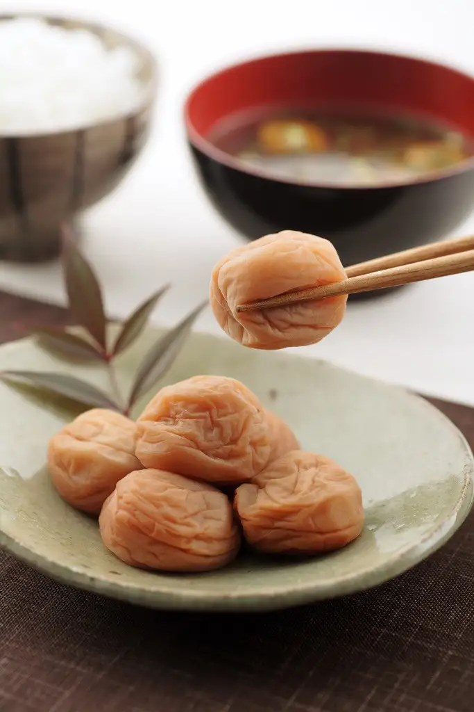 紀州南高梅 はちみつ仕立て1kg（500g×大きさ2種） 塩分約8％ ［SB13］