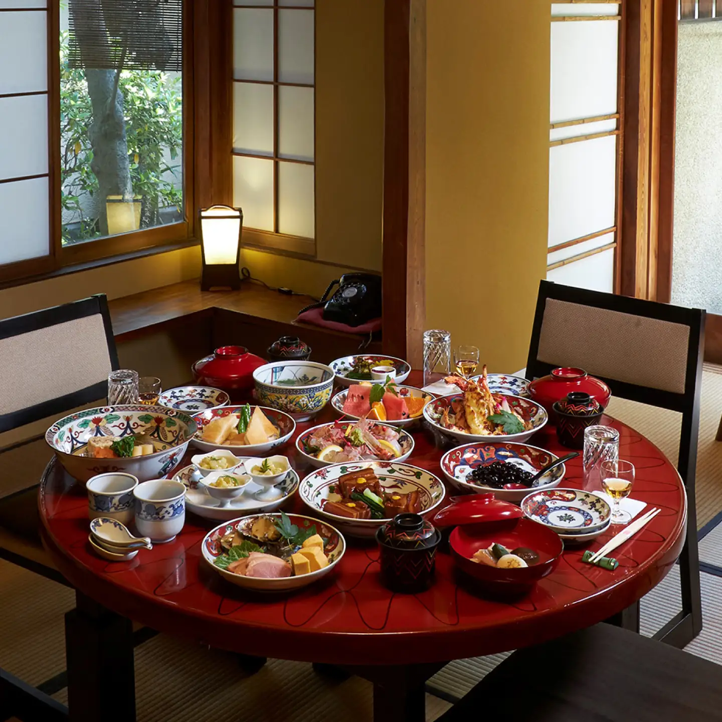【12回定期便】【高島屋選定品】＜料亭坂本屋＞角煮めし10個入り×2セット＜高島屋＞[CFQ093]