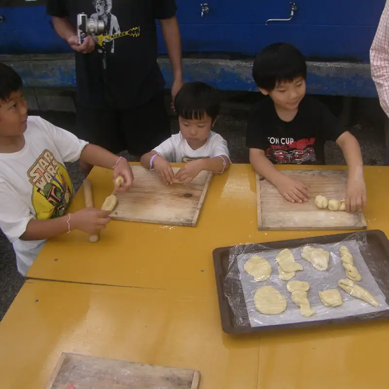 【世附川ロッジ】日帰りで「手ぶらで石窯パン」・BBQスペース付４名様（大人小人共通）