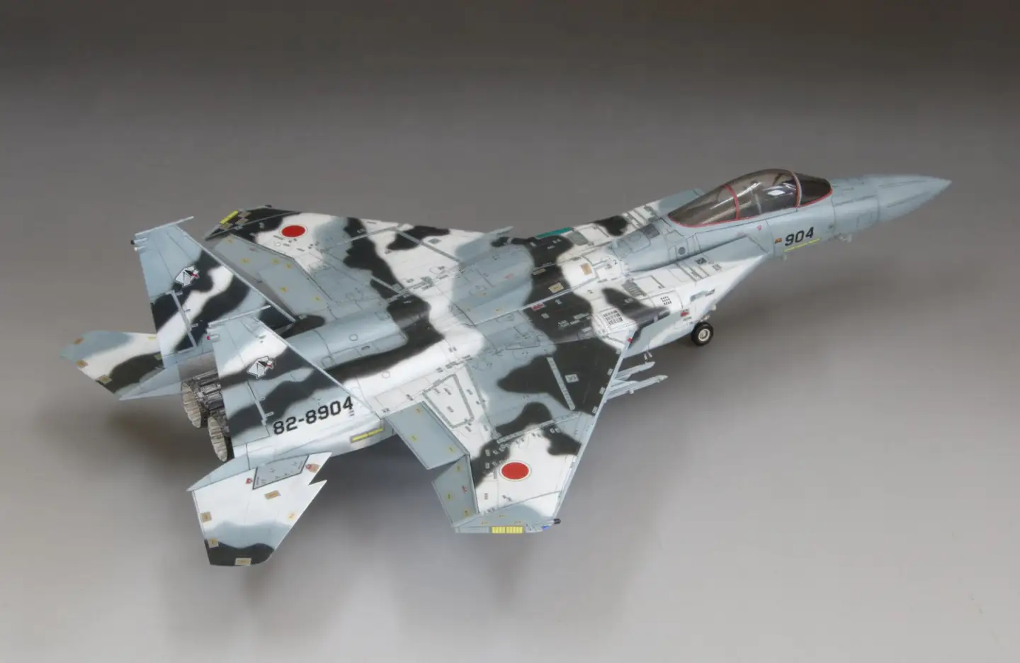 航空自衛隊 F-15J アグレッサー[904号機 ブラック／ホワイト]