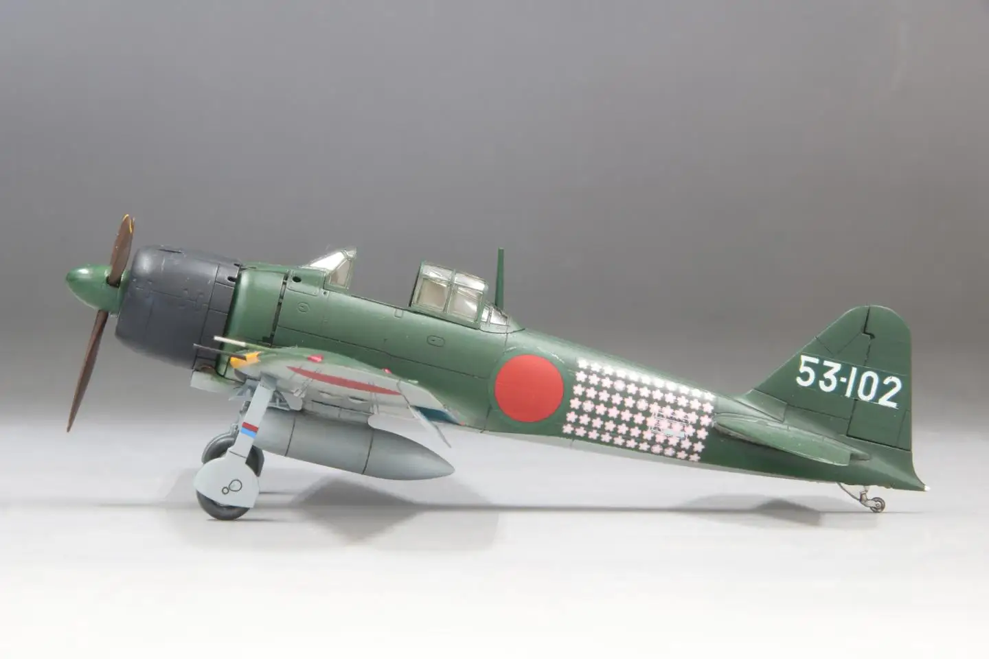 帝国海軍 零式艦上戦闘機五二型 （三菱製・初期型）