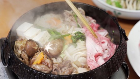 【神戸ビーフ】すき焼きセット（肩ロース400g＋野菜・すき焼きのたれ付き） 黒田庄和牛(44-42)【冷蔵】  