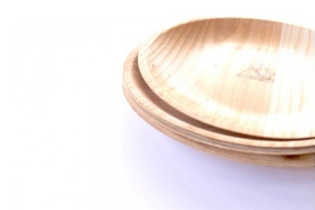 【小国町森林組合】阿蘇小国杉 ウッドトレイ ソーサ― 10枚 丸型 角型 各5枚 小国杉 国産材 天然木 SDGs 国産 小国町 阿蘇 熊本 木製 食器 什器 キャンプ BBQ バーベキュー 10枚 贈り物 ギフト プレゼント 阿蘇小国杉のくらし