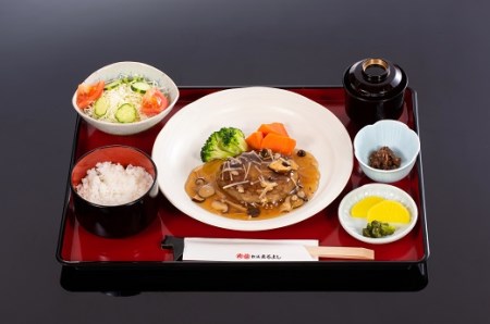 348 まるよし伊勢おはらい町店　松阪牛牛鍋（切り落とし）or松阪牛ハンバーグ（デミグラスソースorきのこ餡ソース）　ペアお食事券