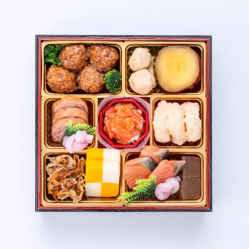 千賀屋謹製 2027年 迎春おせち料理「おもいやり」和風三段重 3人前 全38品 冷蔵おせち料理 [035S02] 