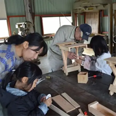 美作産桧(ひのき)でつくる　折りたたみイス手作り体験ペアチケット_旅行券・チケット  体験チケット _【1121946】