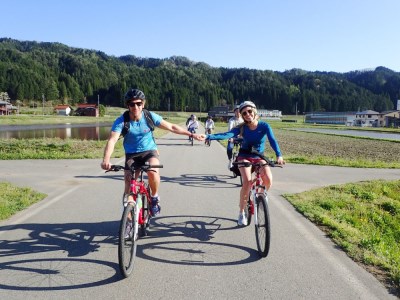飛騨里山サイクリングガイドツアー スタンダード 飛騨古川 自転車 体験  ペアチケット [Q2474]