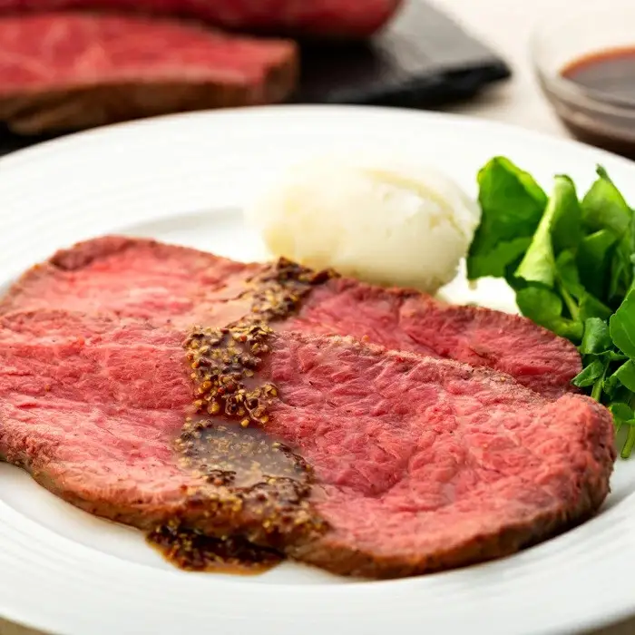 鹿児島黒牛モモ肉ブロック（約500ｇ）