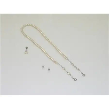 《いずみパール》コットンパールマスクホルダーネックレス＆スワロ付きマスクチャーム留め＆ポーチ付き【1499758】