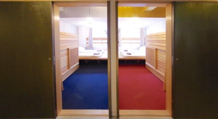 富士山を目の前に望むおしゃれでモダンなホステルの宿泊券A