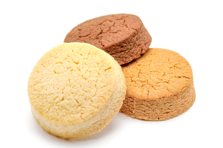 和菓子屋のブランデーケーキときび粉クッキー(A)【ブランデーケーキ 1本 クッキー プレーン ココア きなこ 4個入り 各1袋 ケーキ クッキー きび粉 無添加 詰め合わせ セット】