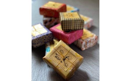 【 小豆島 】 黒ごま 塩オリーブ 石鹸 【 ハチミツ 配合 】1個 オリーブ オイル 塩 黒胡麻 黒ゴマ 石けん 蜂蜜 はちみつ リラックス 香川 香川県 土庄 土庄町