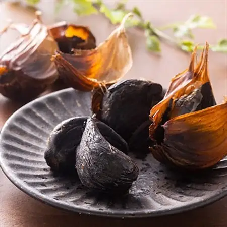 青森県産「雪下　黒にんにく」 100g×2個_野菜 にんにく・生姜 根菜 ニンニク にんにく しょうが ショウガ_【1073766】