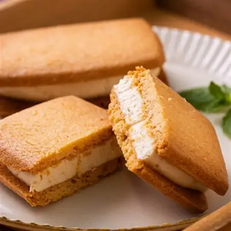 青森りんごのバターサンド 10個入り_菓子・スイーツ 焼き菓子  _【配送不可地域：離島】【1074460】