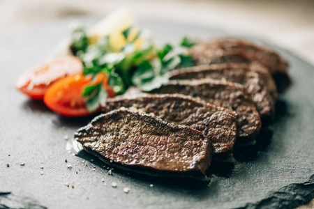 鹿モモ肉 約700g [日添 熊本県 五木村 51120300]