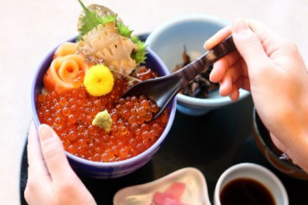 食事券 南三陸キラキラいくら丼 2名様分 [阿部長商店 宮城県 南三陸町 30aa0002]