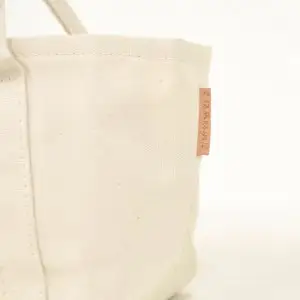 【出し入れ簡単】横長浅型のミニトート　/国産8号帆布　[bateau S]（ブラック） T03039_1