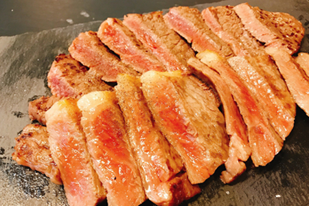 赤身好きの方に★米沢牛・山形牛ももステーキ食べ比べ(各150gｘ2枚)合計4枚 F2Y-1757