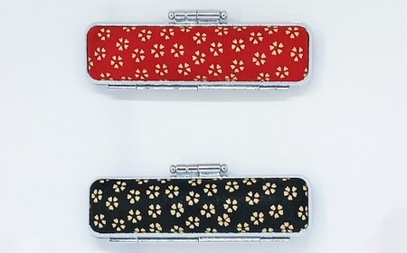 甲州印伝ケース付 黒水牛印鑑（サクラ柄） 工芸品 伝統技術 認印用 銀行印用 耐久性 