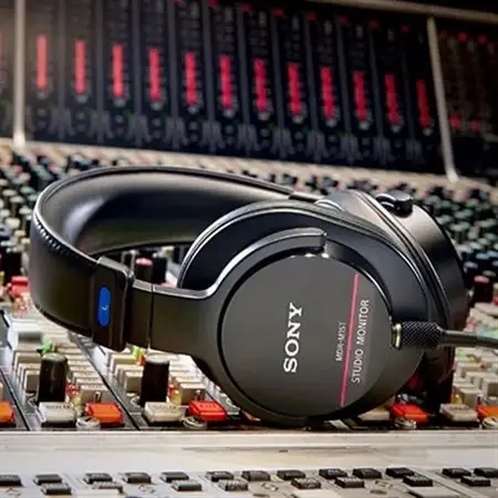 SONY MDR-M1ST ヘッドフォン SONYソニー / MDR-M1ST ハイレゾ対応プロフェッショナル・モニター