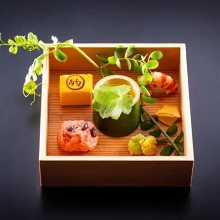 【高級料亭にご招待】「的山荘ディナー」ペア食事券　AR02_旅行券・チケット 食事券  _【1090284】