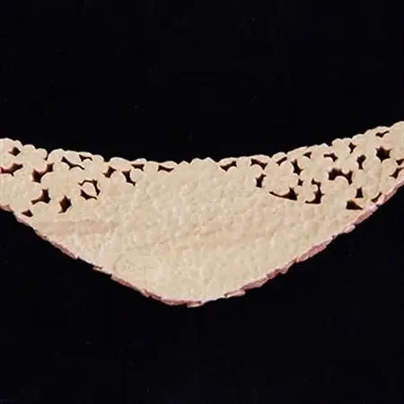つげ細工 ネックレス(富士に桜)　約12.5cm×4.5cm_装飾品・工芸品 ペンダント・ネックレス アクセサリー _【1116495】
