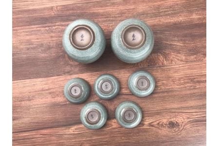 【伊万里焼】染付桜文 貫入造り酒器揃 056-H684