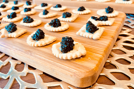 【桐箱入り】HEIKE CAVIAR 5g【宮崎県 椎葉村】チョウザメ キャビア【世界三大珍味×日本三大秘境】国産 チョウザメ キャビア 5g 魚卵 魚介 珍味 SZ-118
