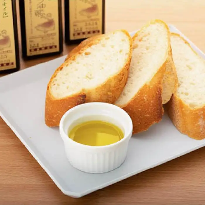 【小豆島産オリーブオイル】自社農園栽培オリーブ油 180ml×2本 ( ギフト用BOX付 )