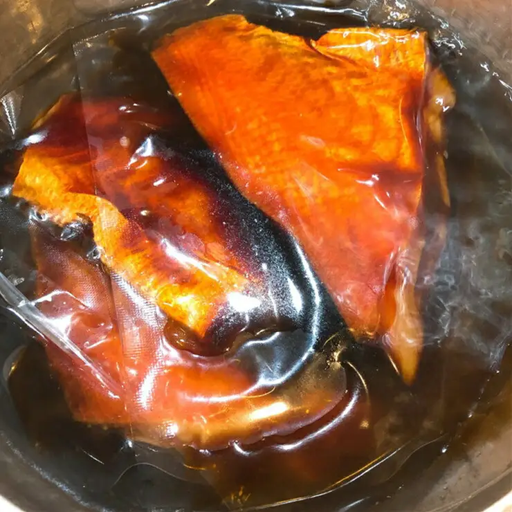 ・生から湯煎で仕上げる、金目鯛の煮付け【切身2枚】【惣菜 キンメ きんめ お取り寄せ 御中元 お中元 お歳暮 父の日 母の日 贈り物 日本酒 焼酎 稲取産 高級地金目使用 煮付け 神奈川県 小田原市 鯛 鯛 鯛 鯛 鯛】