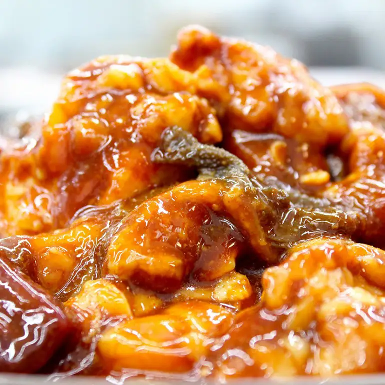 松阪牛味付ホルモンミックス 300g×3P／ 冷凍 瀬古食品 JGAP認定 松阪肉 名産 お取り寄せグルメ 牛肉 お肉 肉 和牛 黒毛和牛 国産 国産牛 松阪牛 ブランド牛 ホルモン 焼肉 ご自宅用 家庭用 ギフト 贈答用 産地直送 松阪 牛 三重県 大台町 (212)