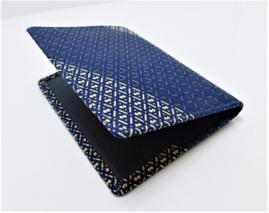 甲州印伝オリジナルブランド「庵（いほり）」 免許証入8209　K0364-C