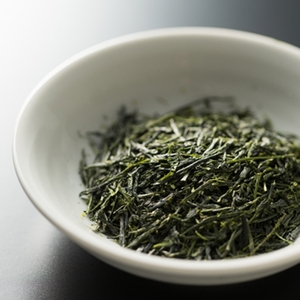（冷蔵）高級　伊勢茶　特選　２本入りセット／中森製茶　町自慢　特産品　お茶　Tea　三重県　度会町　伊勢志摩