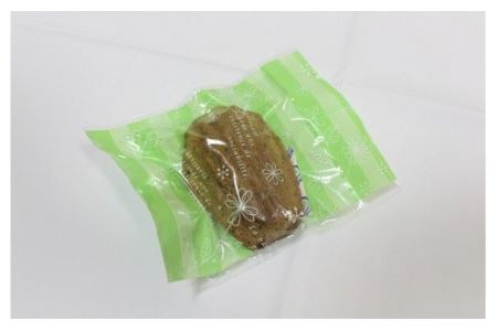 マドレーヌ　１０個セット（プレーン・伊勢茶）／ソレイユ　お取り寄せ　洋菓子　三重県　度会町　伊勢志摩