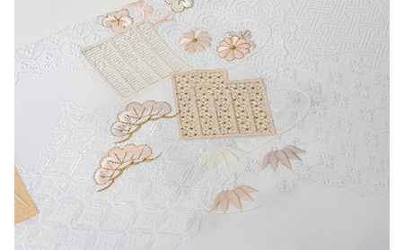 帯揚げ　白地に源氏香の刺繍 和装 民芸品 工芸品 伝統技術 篠原縫製