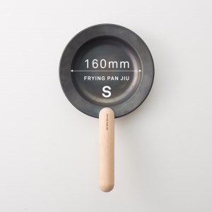 C164 IO フライパンジュウ&ハンドルセット Sサイズ /ビーチ(ブナ材) 鉄フライパン【フライパン 鉄 藤田金属 FUJITA ジュウ 16cm フライパンセット ガス IH 取っ手が取れる 着脱式 木製 ハンドル おしゃれ 大阪府 八尾】