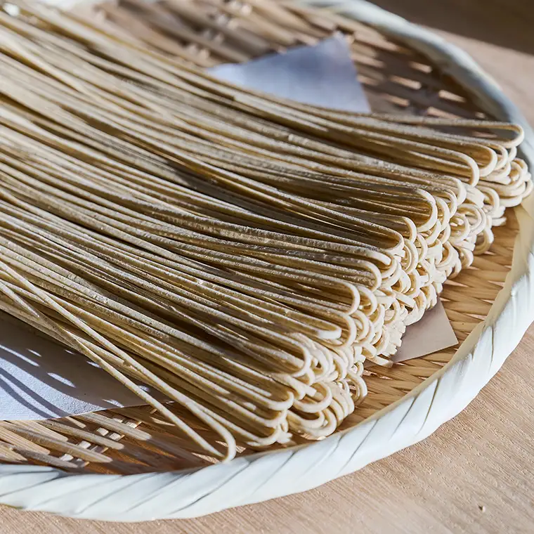 八割乾麺セット 茨城県産【常陸秋そば】石臼挽きそば粉使用 御贈答用 200ｇ×8束入 (16人分）そば 蕎麦 乾麺 常陸秋そば 茨城県産 国産 農家直送［BE008sa］