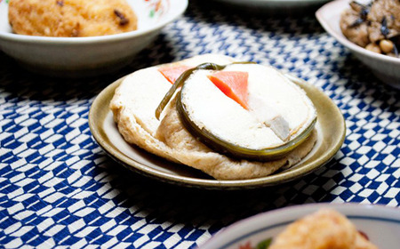昔ながらの素材と作り方！ 豆腐料理専門店 惣菜 8種 セット 【とうふ味処 田楽茶屋】／ 総菜 おかず 凍み豆腐 豆腐 茸 きのこ キノコ 切り干し大根 大根 味付き 湯葉 信田巻 コロッケ 餃子 油揚げ 卯の花 卯ノ花 肉団子 肉 団子 主菜 副菜 野菜 おすすめ