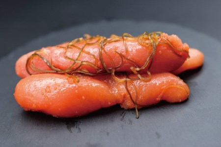 【贈答にも◎】辛子めんたい昆布漬 300g《木箱入り》 [博多料亭 満佐 福岡県 筑紫野市 21760006]