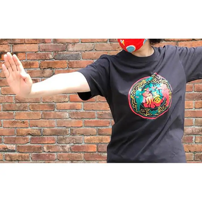 イラストレーター森脇正奈 カンフーTシャツ