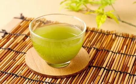 粉末八女茶～自宅でもオフィスでもお湯で溶かすだけ～【メール便】 ポスト投函 簡易包装 訳あり 026-012