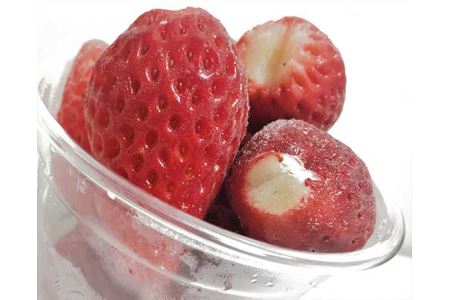 【ちちぶ特産品セット】みそポテト２キロ・サクサク冷凍イチゴ No.225