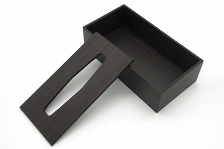 ティッシュケース（黒檀）【徳島 那賀 木製 木製品 木目 ティッシュケース ティッシュカバー ティッシュボックスケース ティッシュボックスカバー 箱ティッシュケース ティッシュ カバー ケース ボックス 蓋つき 黒 ブラック 和風 シンプル 高級感 おしゃれ 雑貨 インテリア インテリア雑貨 生活雑貨 手作り 詰め替え 母の日 父の日 プレゼント ギフト 贈物】KT-9-4
