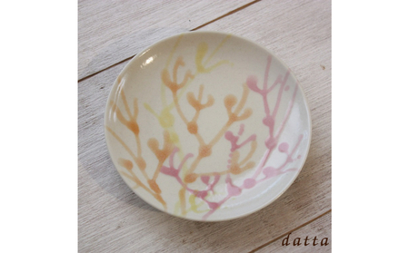 【datta.沖縄南の島陶芸工房】珊瑚プレート 取り皿（2枚セット）紅掛空色×純白 ☆ 読谷村 やちむん お皿 器 伝統工芸品 可愛らしい サンゴ コーラル セット商品