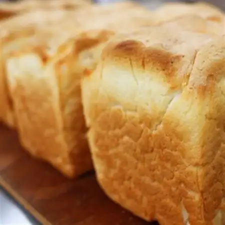 お米の粉 手作りパンの強力粉 1kg×3袋_強力粉 粉 パン用 おすすめ 人気 送料無料 国産米粉 小麦グルテン ブレンド ホームベーカリー 小麦粉 米粉_【1269923】