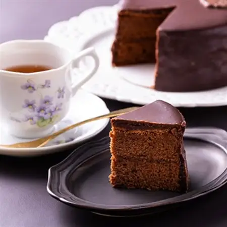 【オーストリアの味を忠実に再現した】ザッハートルテ　1個(12cm)_菓子・スイーツ ケーキ  _【配送不可地域：離島】【1274040】