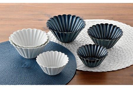 【波佐見焼】菊型鉢 (大・中・小) ボウル 小鉢 2色セット 食器 皿 【洸琳窯】 [GE43]  波佐見焼