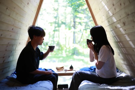しもかわの魅力をギュッと詰め込んだ A-frame cabin iwor 1日1組限定1棟貸しローカルツアー付き宿泊プラン（ペアチケット） オフグリッドキャビン 故郷 ふるさと 納税 北海道 下川町 F4G-0278