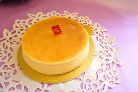 たまご屋の 新鮮卵 とフランス産 チーズ をたっぷり使った『 ママンチーズケーキ 』 1個 (直径15cm) | お菓子 菓子 焼き菓子 チーズケーキ チーズ ケーキ たまご スイーツ デザート おやつ 大分県 中津市
